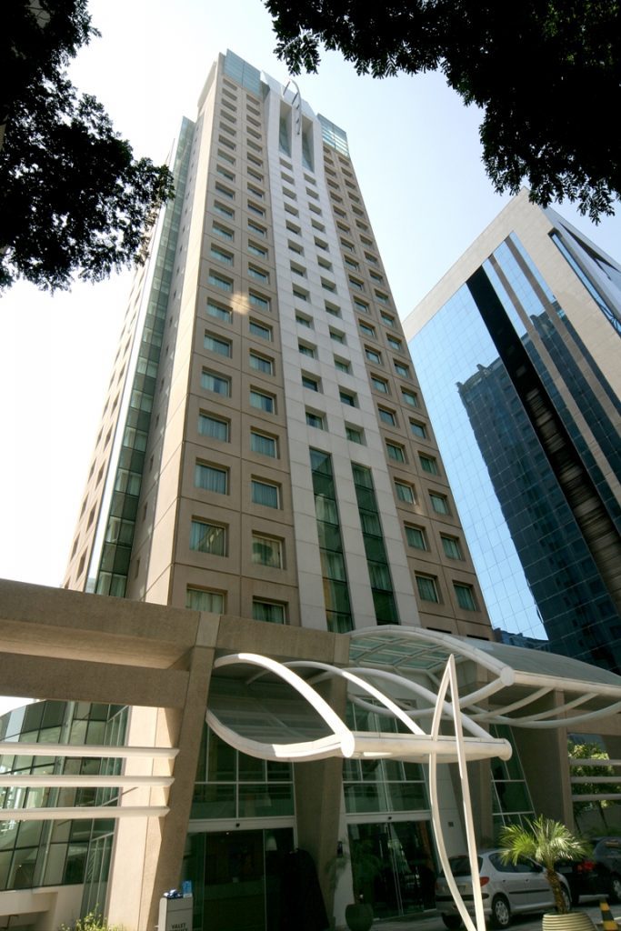 Realizações - Flat Meliá Confort Berrini / SP