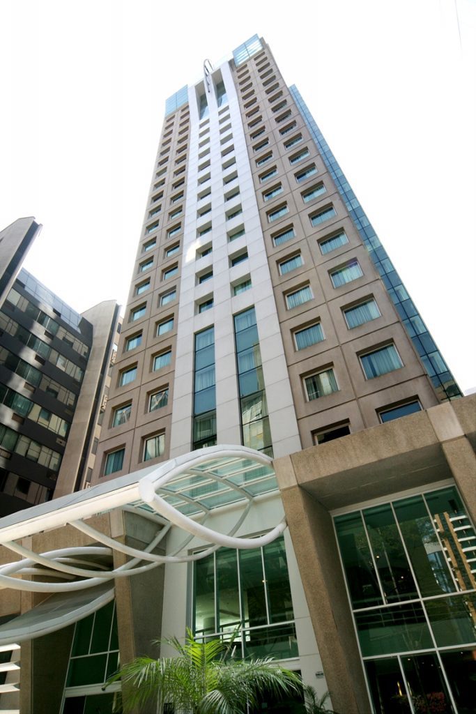 Realizações - Flat Meliá Confort Berrini / SP